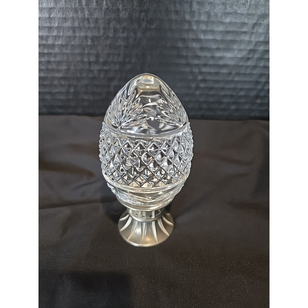 Vintage 1993 AVON Majestic 24% Lead Crystal Egg with Pewter Base Stand Easter - Picture 2 of 4